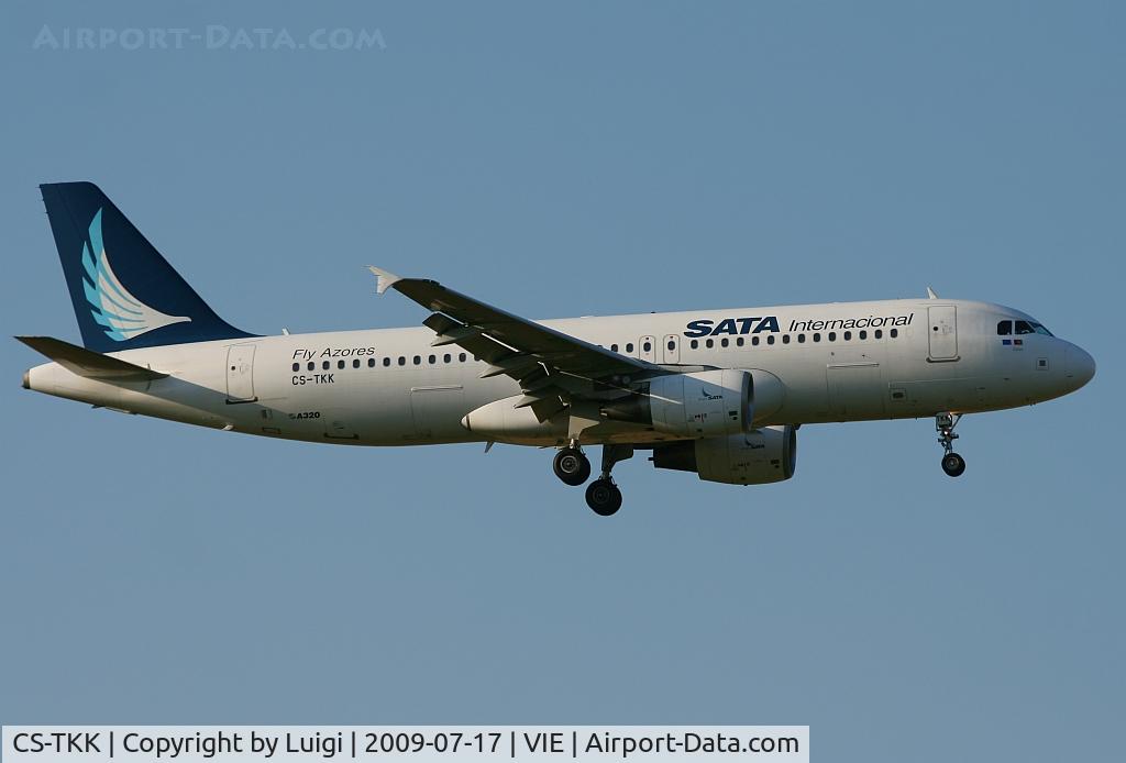 CS-TKK, 2005 Airbus A320-214 C/N 2390, SATA