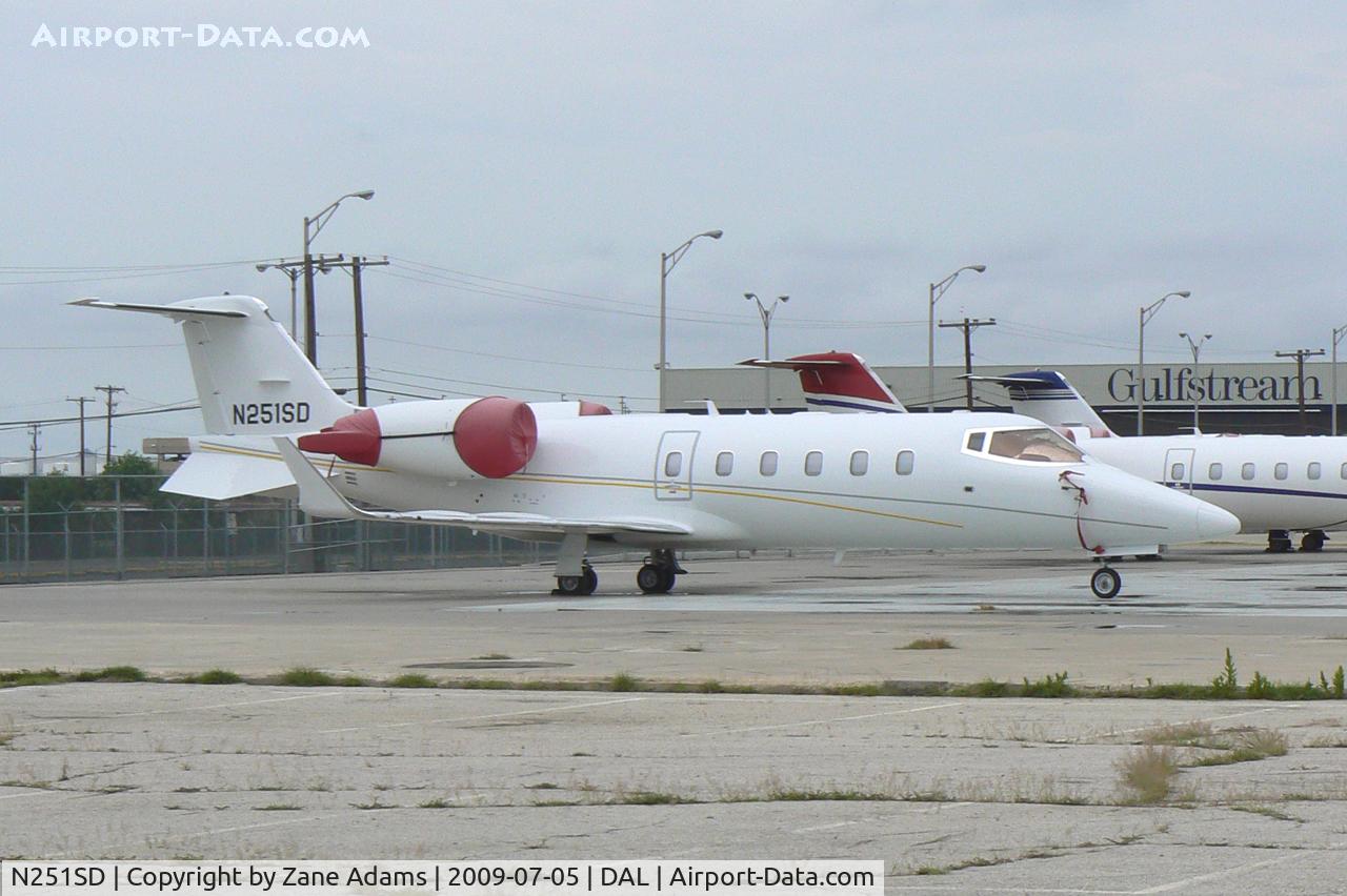 N251SD, 2000 Learjet Inc 60 C/N 60-195, At Dallas Love Field
