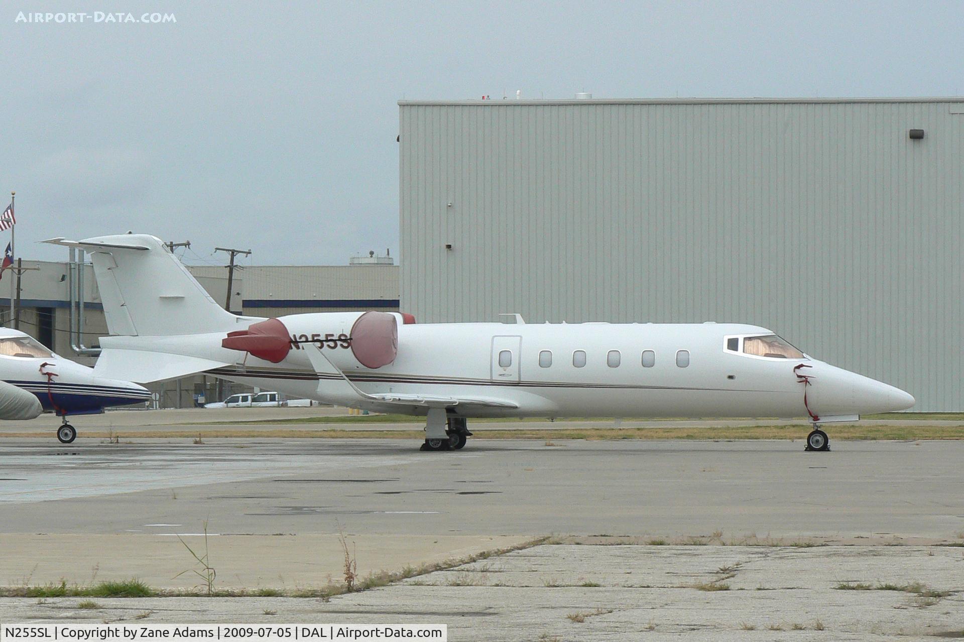 N255SL, 2000 Learjet Inc 60 C/N 188, At Dallas Love Field