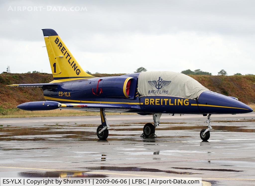 ES-YLX, Aero L-39 Albatros C/N 432905, Used as a demo during LFBC Airshow 2009
