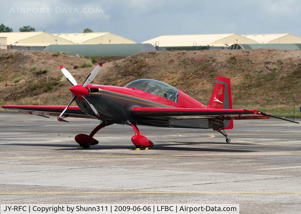 JY-RFC, 2007 Extra EA-300 C/N 1241, Used as a demo during LFBC Airshow 2009