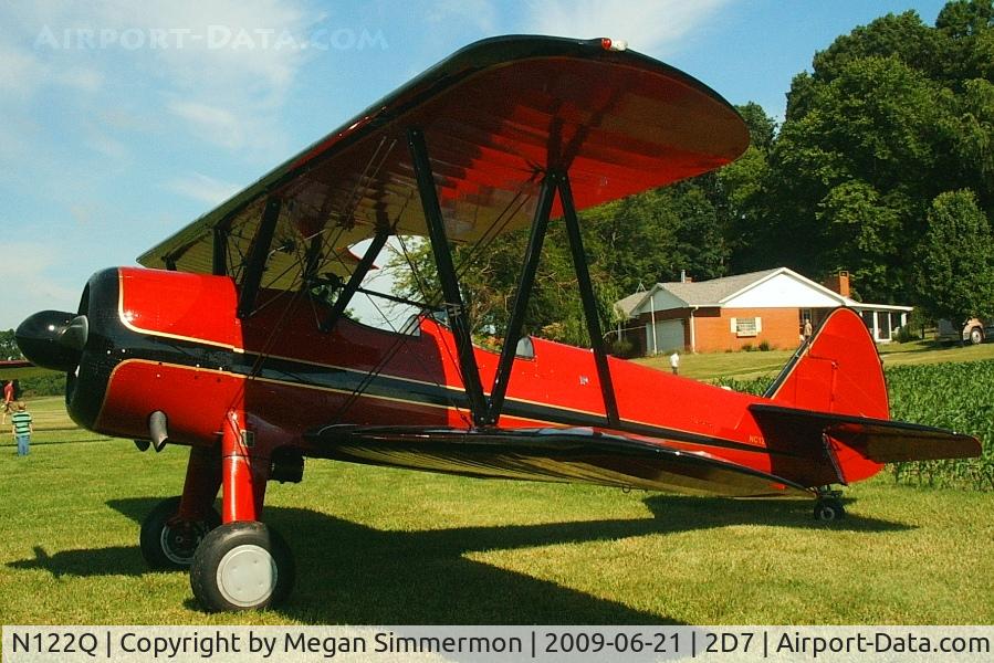 N122Q, 1942 Boeing A75 C/N 75-6539, At the Father's Day fly-in, Beach City, Ohio.