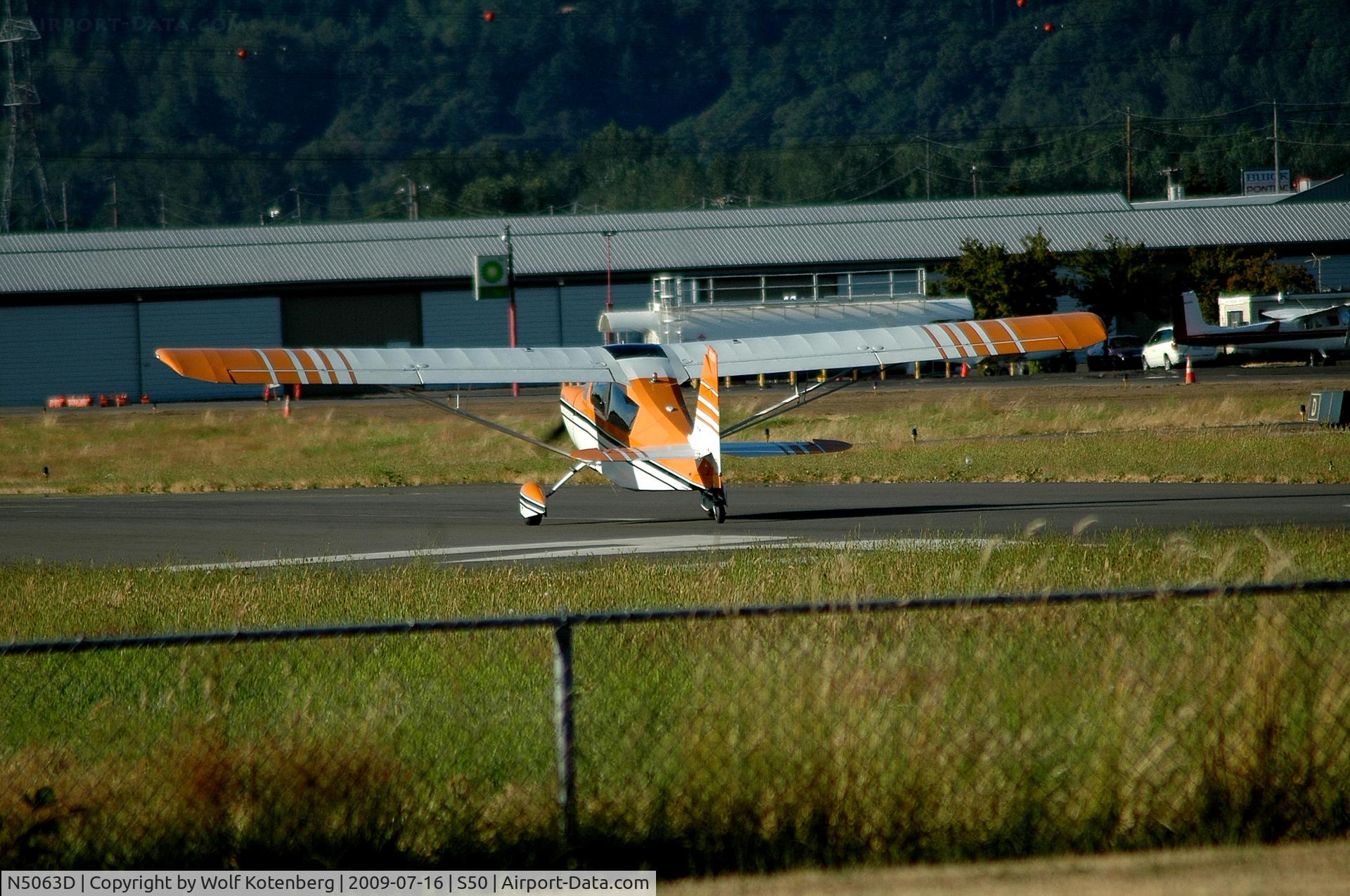 N5063D, 1979 Bellanca 7GCBC C/N 1188-80, take-off roll