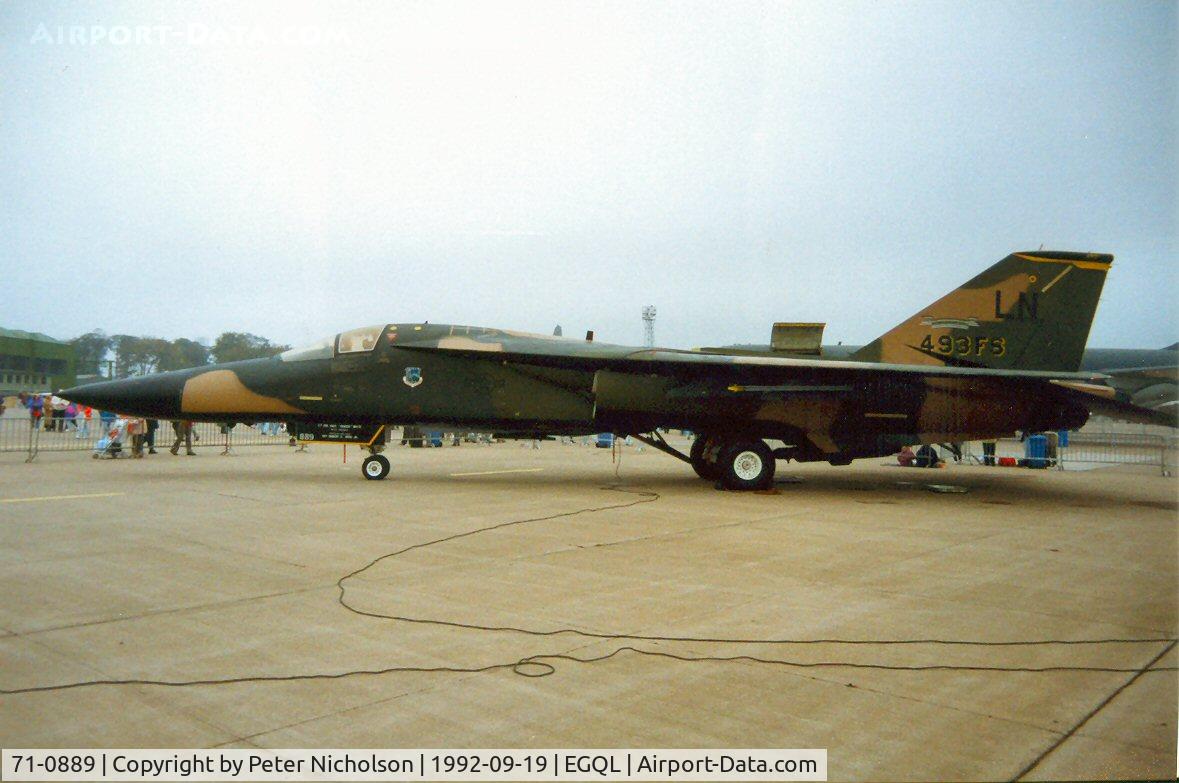 71-0889, 1971 General Dynamics F-111F Aardvark C/N E2-65, F-111F of 493rd Fighter Squadron/48th Fighter Wing at the 1992 Leuchars Airshow.
