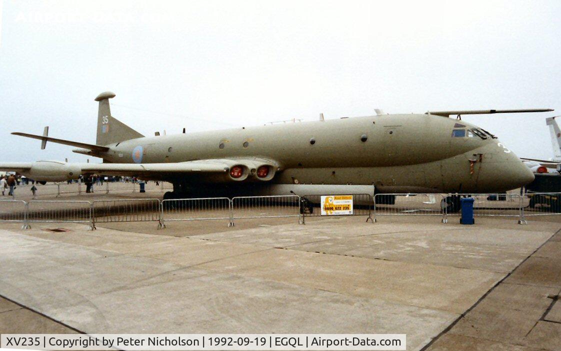 XV235, Hawker Siddeley Nimrod MR.2 C/N 8010, Nimrod MR.2 of 120 Squadron at the 1992 Leuchars Airshow.