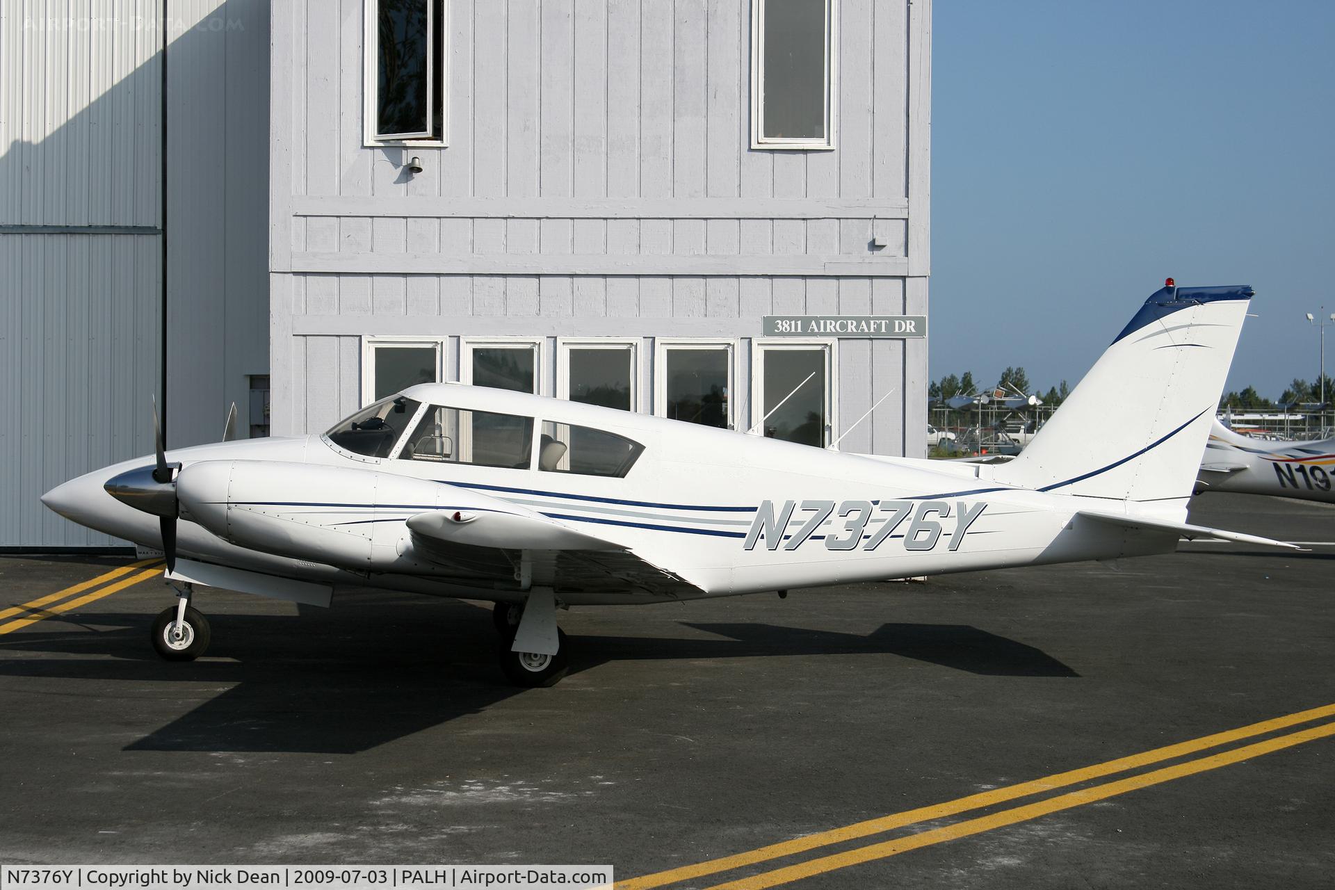 N7376Y, 1964 Piper PA-30 Twin Comanche Twin Comanche C/N 30-430, PALH