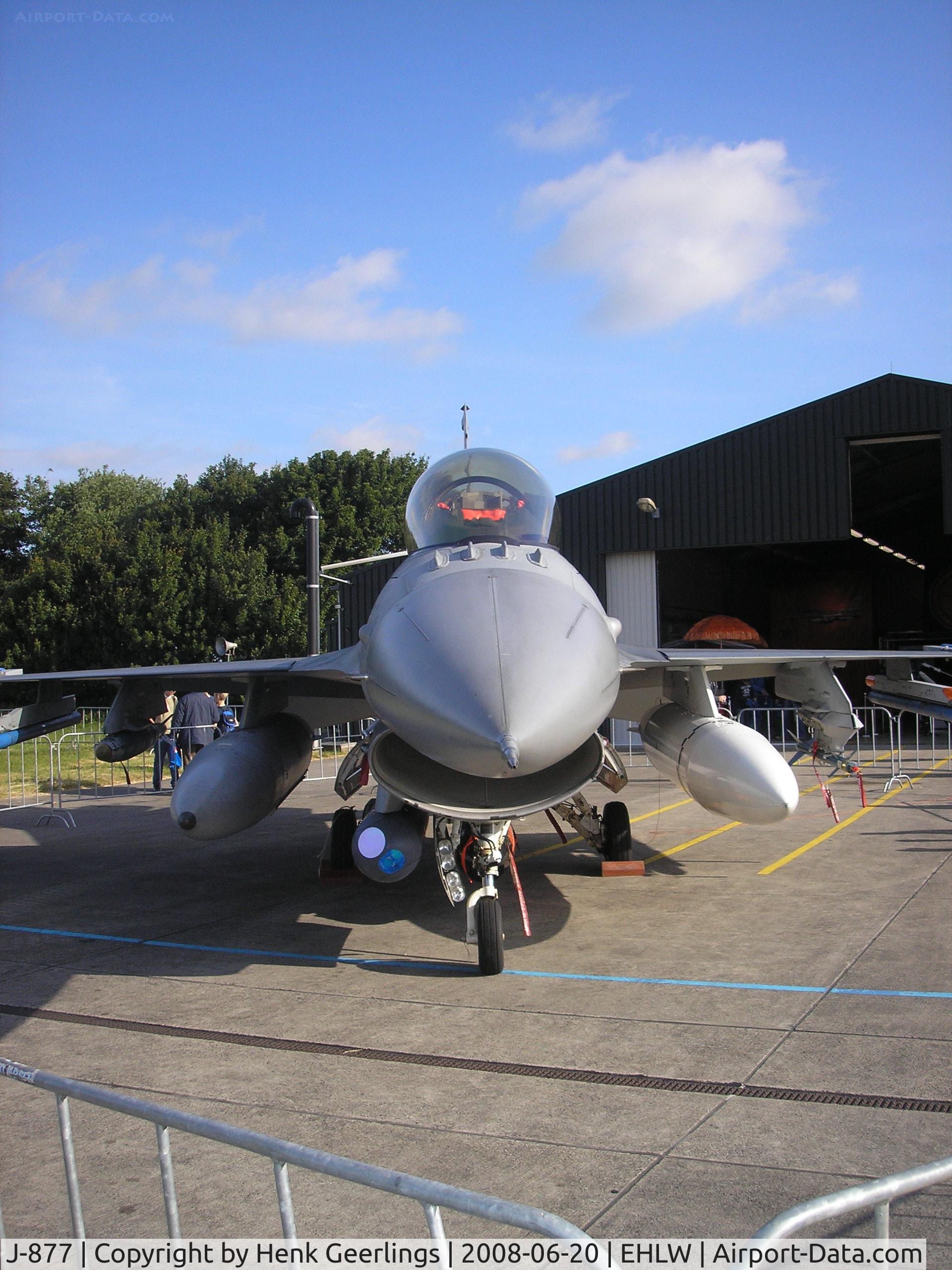 J-877, Fokker F-16AM Fighting Falcon C/N 6D-94, RNLAF Openday at Leeuwarden AFB