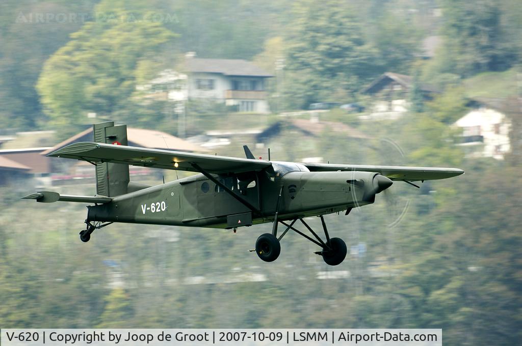 V-620, Pilatus PC-6/B2-H2M Turbo Porter C/N 644, landing at Meiringen