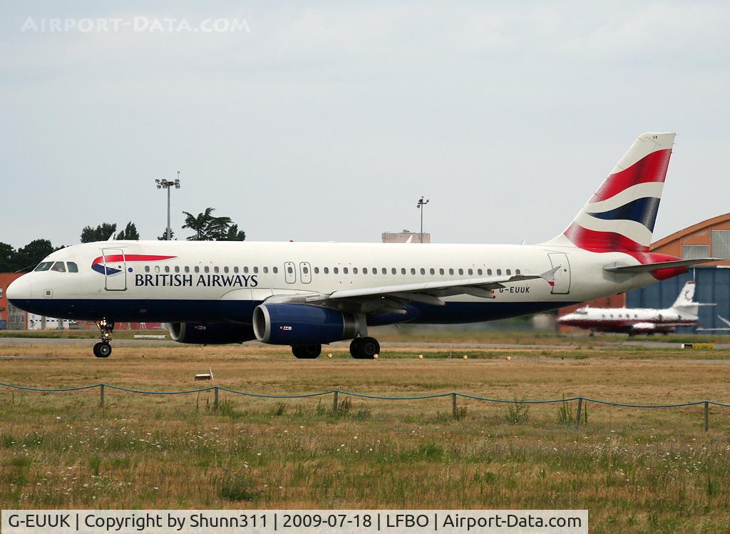 G-EUUK, 2002 Airbus A320-232 C/N 1899, Lining up rwy 32R for departure...