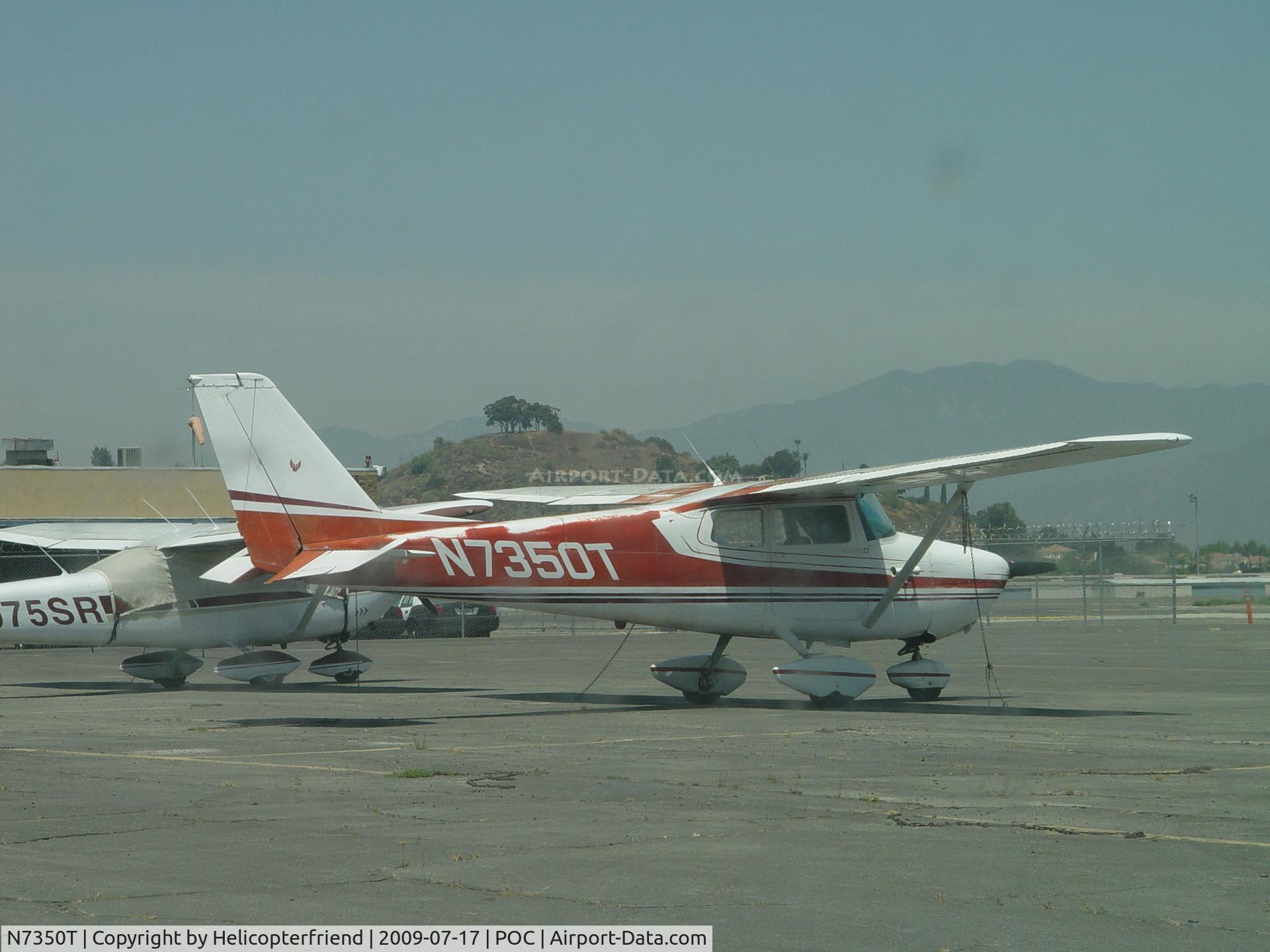 N7350T, 1959 Cessna 172A C/N 46950, Parked at Brackett