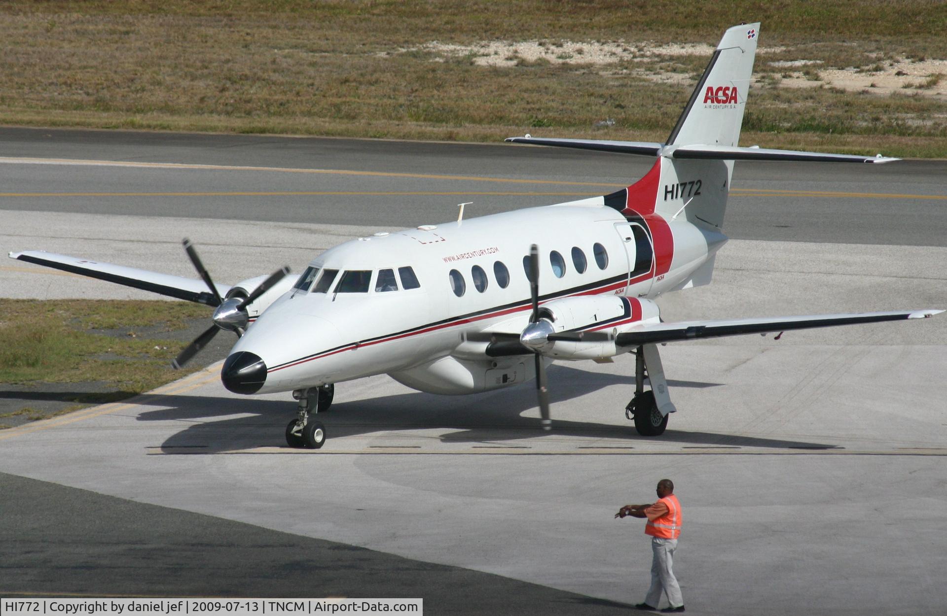 HI772, 1985 British Aerospace BAe-3102 Jetstream 31 C/N 660, Taxing to parking