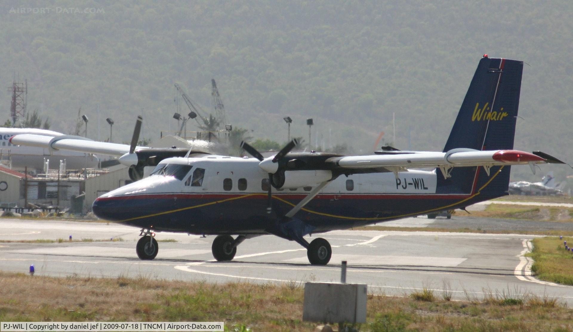 PJ-WIL, 1973 De Havilland Canada DHC-6-300 Twin Otter C/N 358, showing off my shit