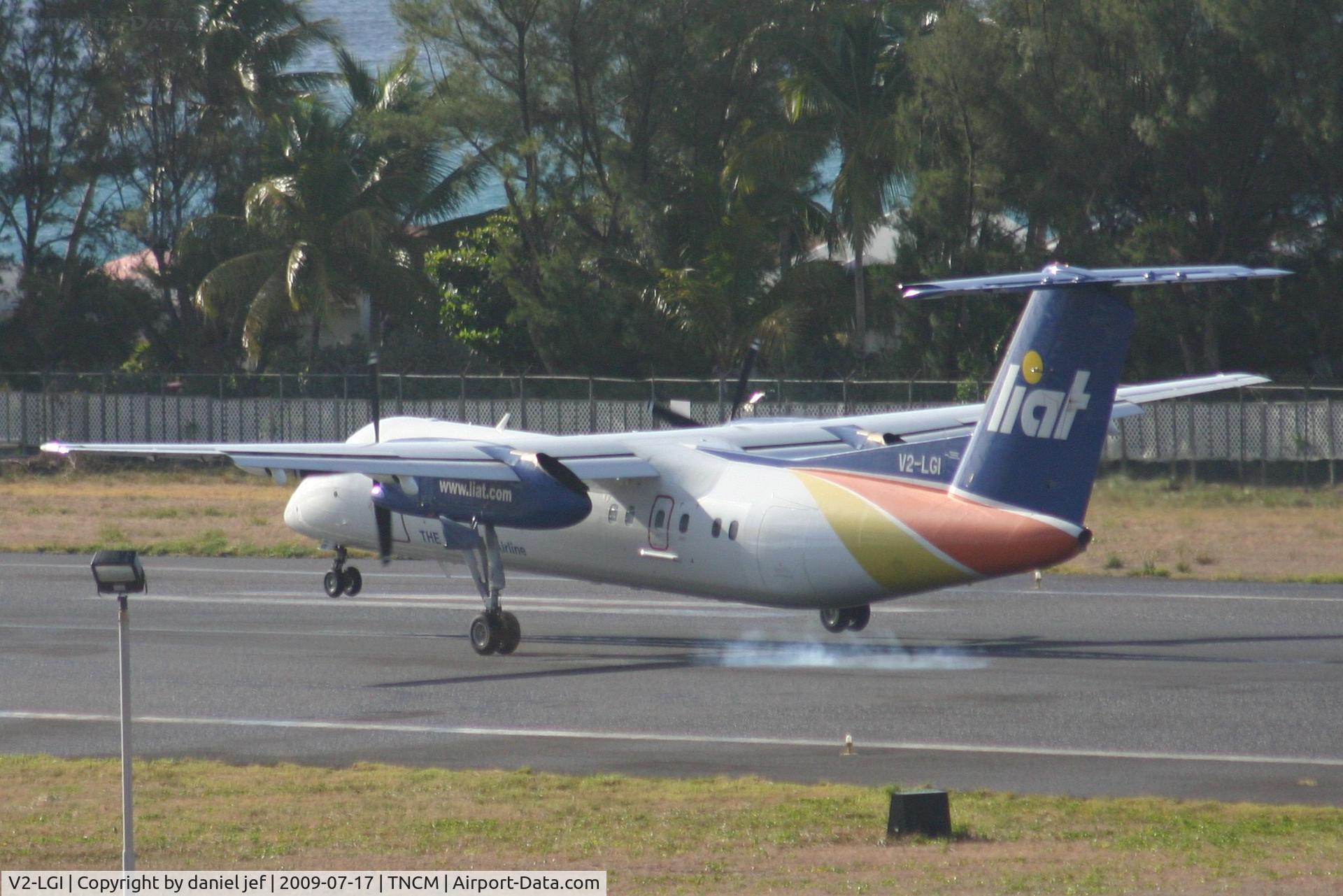 V2-LGI, 1992 De Havilland Canada DHC-8-311 Dash 8 C/N 325, Landing 10