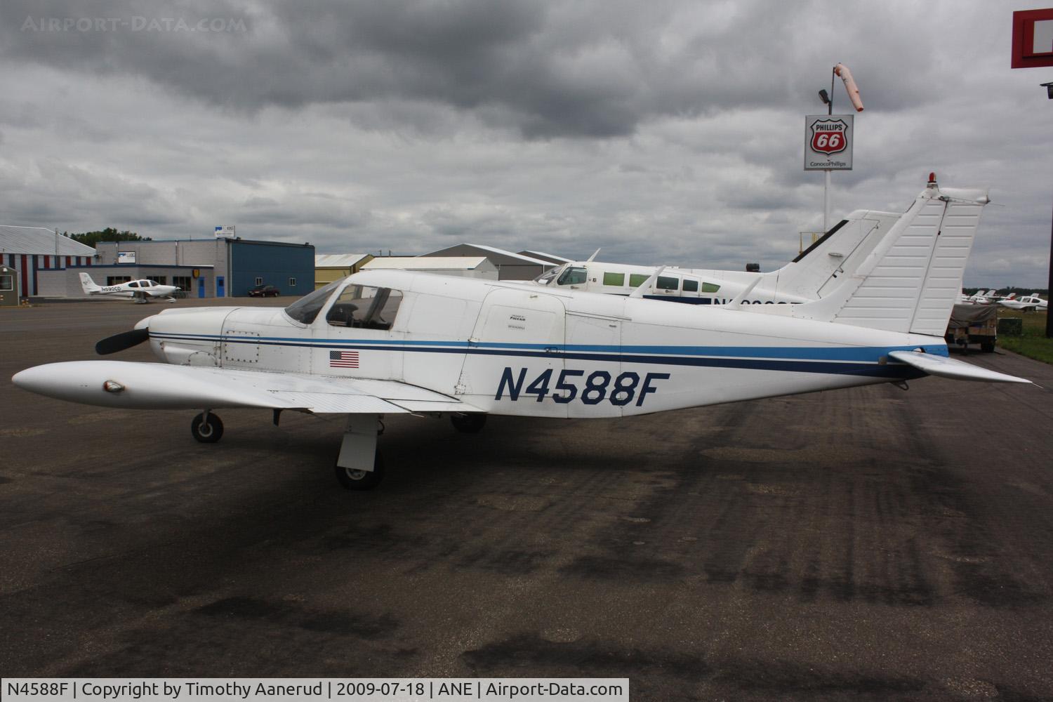 N4588F, 1976 Piper PA-32R-300 Cherokee Lance C/N 32R-7680462, 1976 Piper PA-32R-300, c/n: 32R-7680462