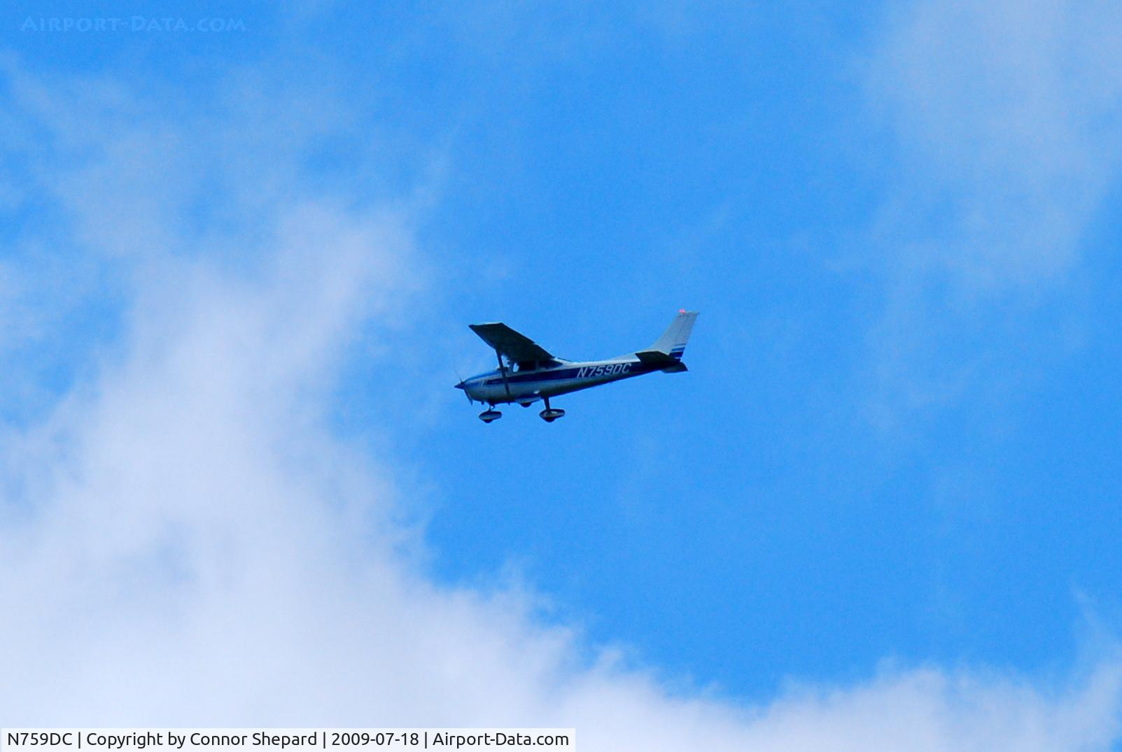 N759DC, 1977 Cessna 182Q Skylane C/N 18265902, C182 Flying over Spruce Pine, NC