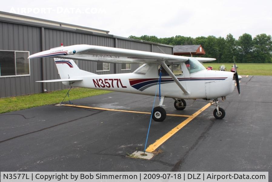N3577L, 1965 Cessna 150F C/N 15062377, On the ramp at Delaware, Ohio