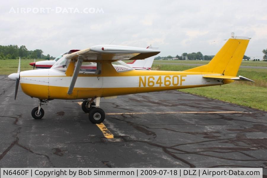 N6460F, 1966 Cessna 150F C/N 15063060, On the ramp at Delaware, Ohio
