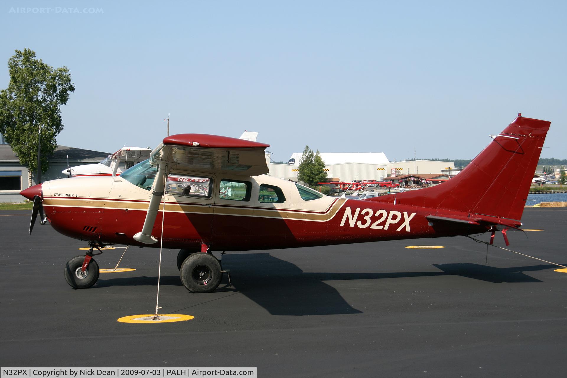 N32PX, 1976 Cessna U206F Stationair C/N U20603343, PALH