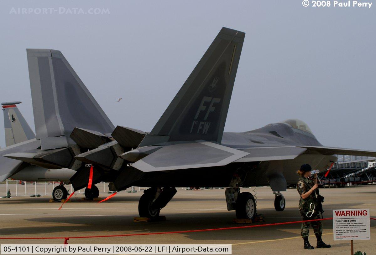 05-4101, 2003 Lockheed Martin F-22A Raptor C/N 645-4101, She's in good hands, well guarded