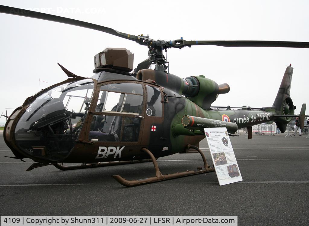 4109, Aérospatiale SA-342M Gazelle C/N 2109, Displayed during last LFSR Airshow