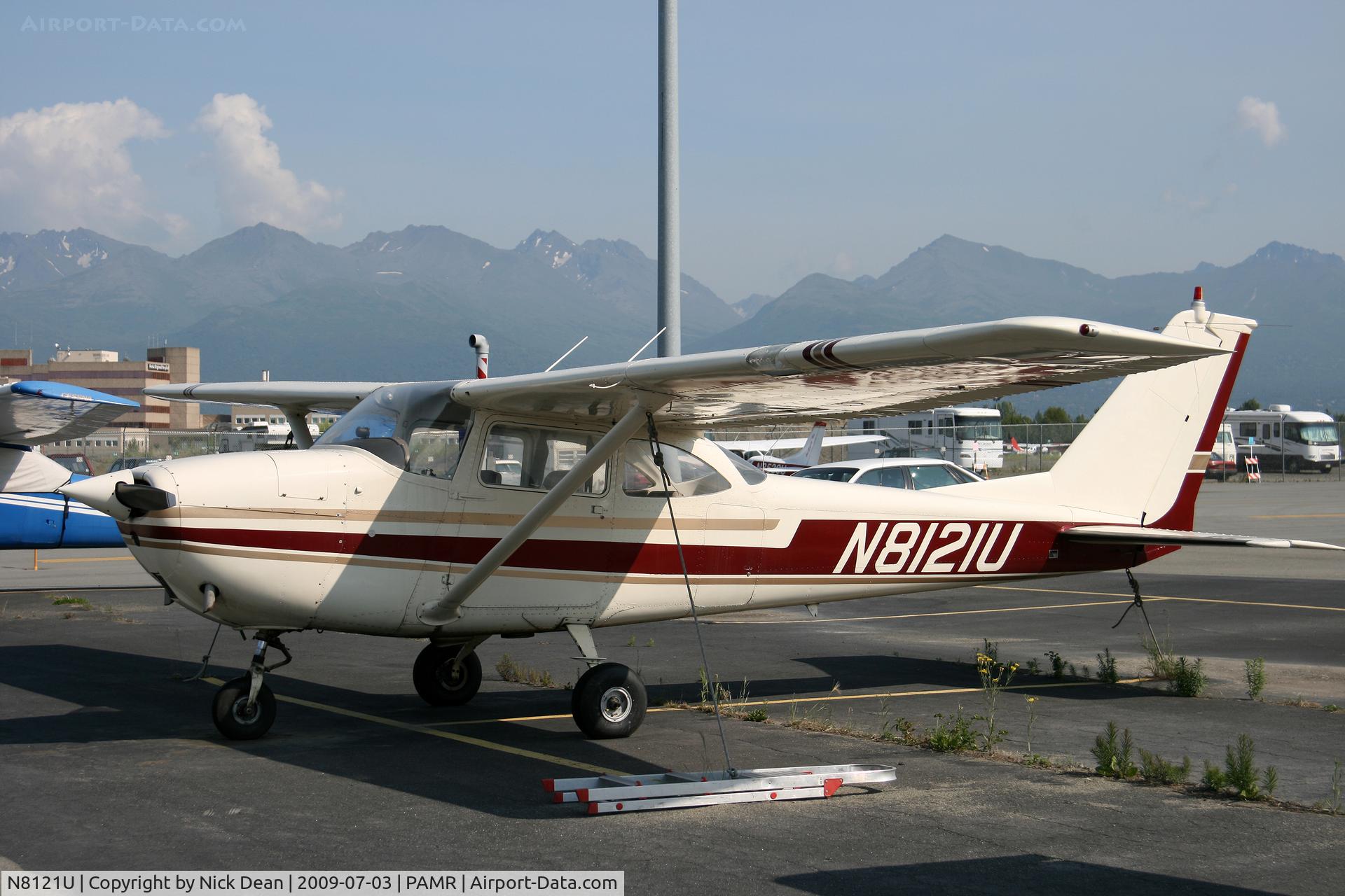 N8121U, 1964 Cessna 172F C/N 17252021, PAMR