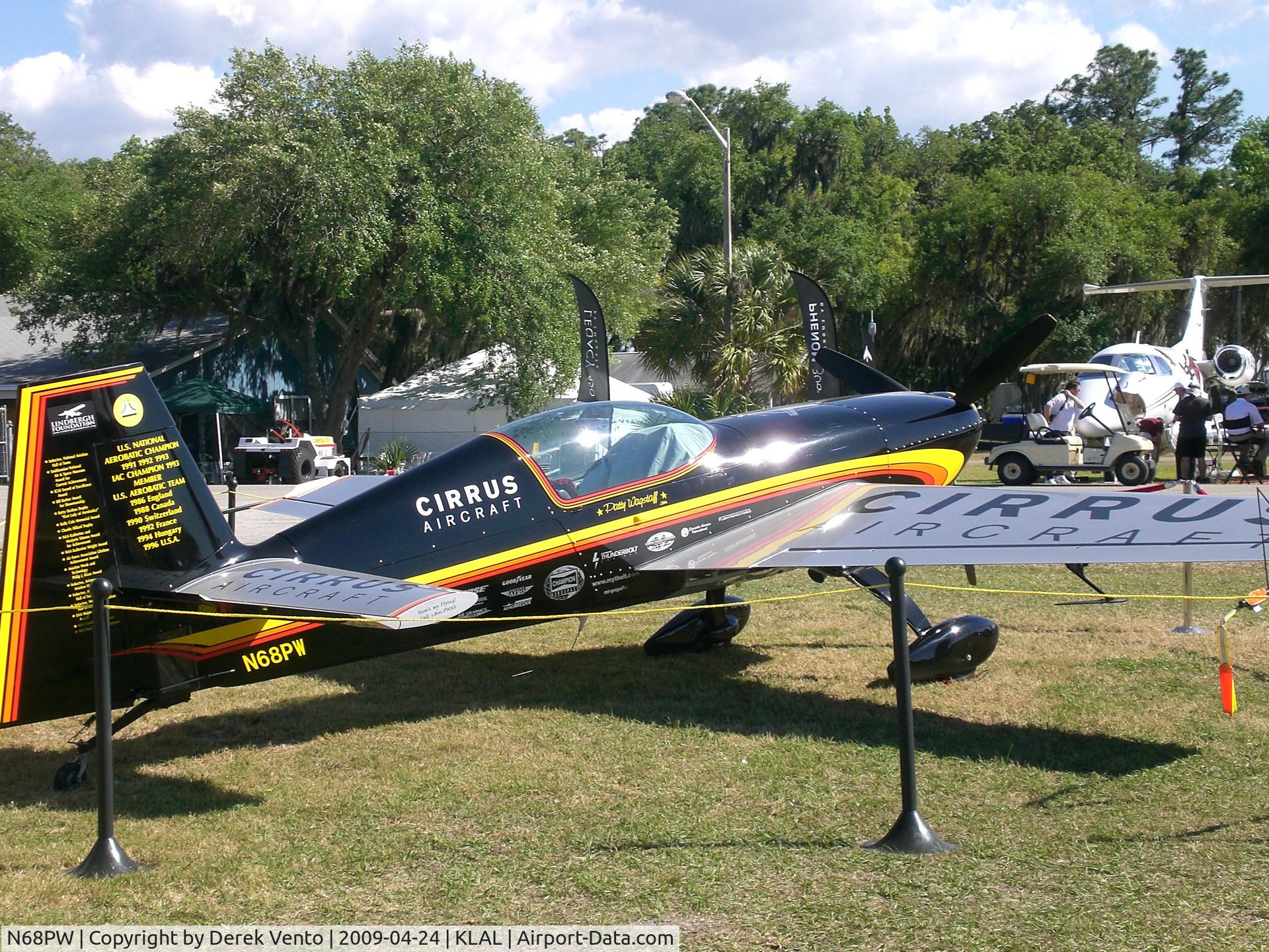 N68PW, Extra EA-300S C/N 030, Sun 'N Fun