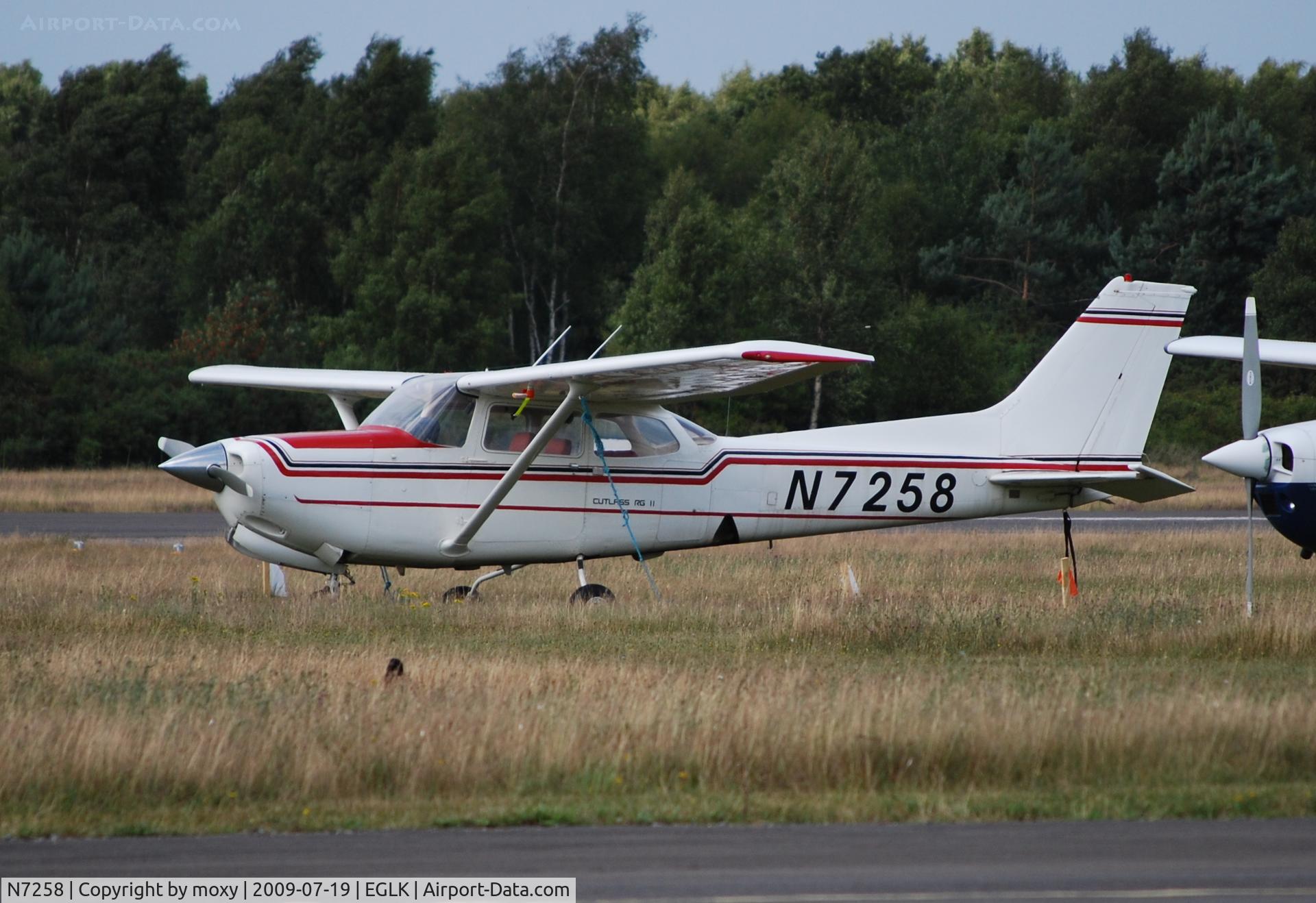 N7258, 1980 Cessna 172RG Cutlass RG C/N 172RG-0508, CESSNA 172RG at Blackbushe