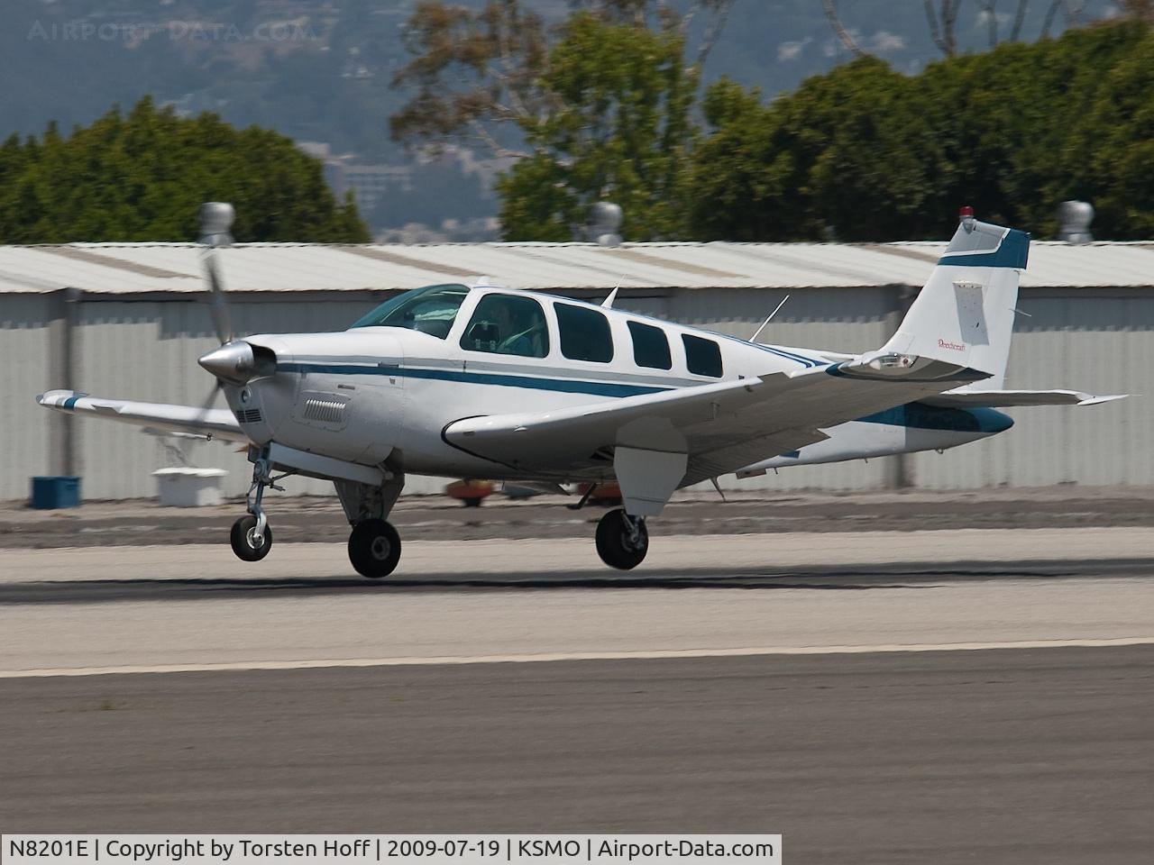 N8201E, 1993 Beech A36 Bonanza 36 C/N E-2777, N8201E arriving on RWY 21