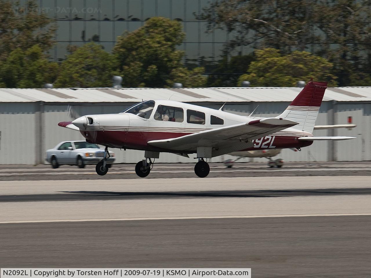 N2092L, 1978 Piper PA-28-161 Warrior II C/N 28-7916241, N2092L arriving on RWY 21