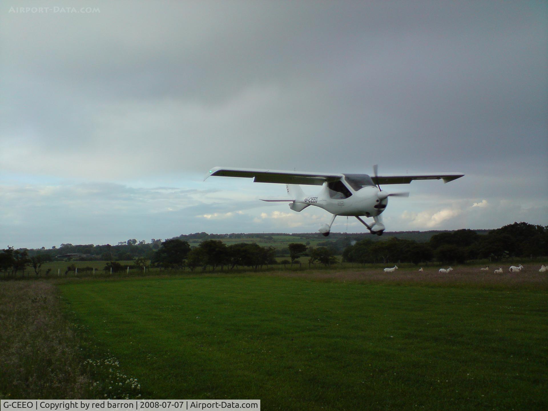 G-CEEO, 2006 Flight Design CTSW C/N 8225, Eddy @ atheys moore