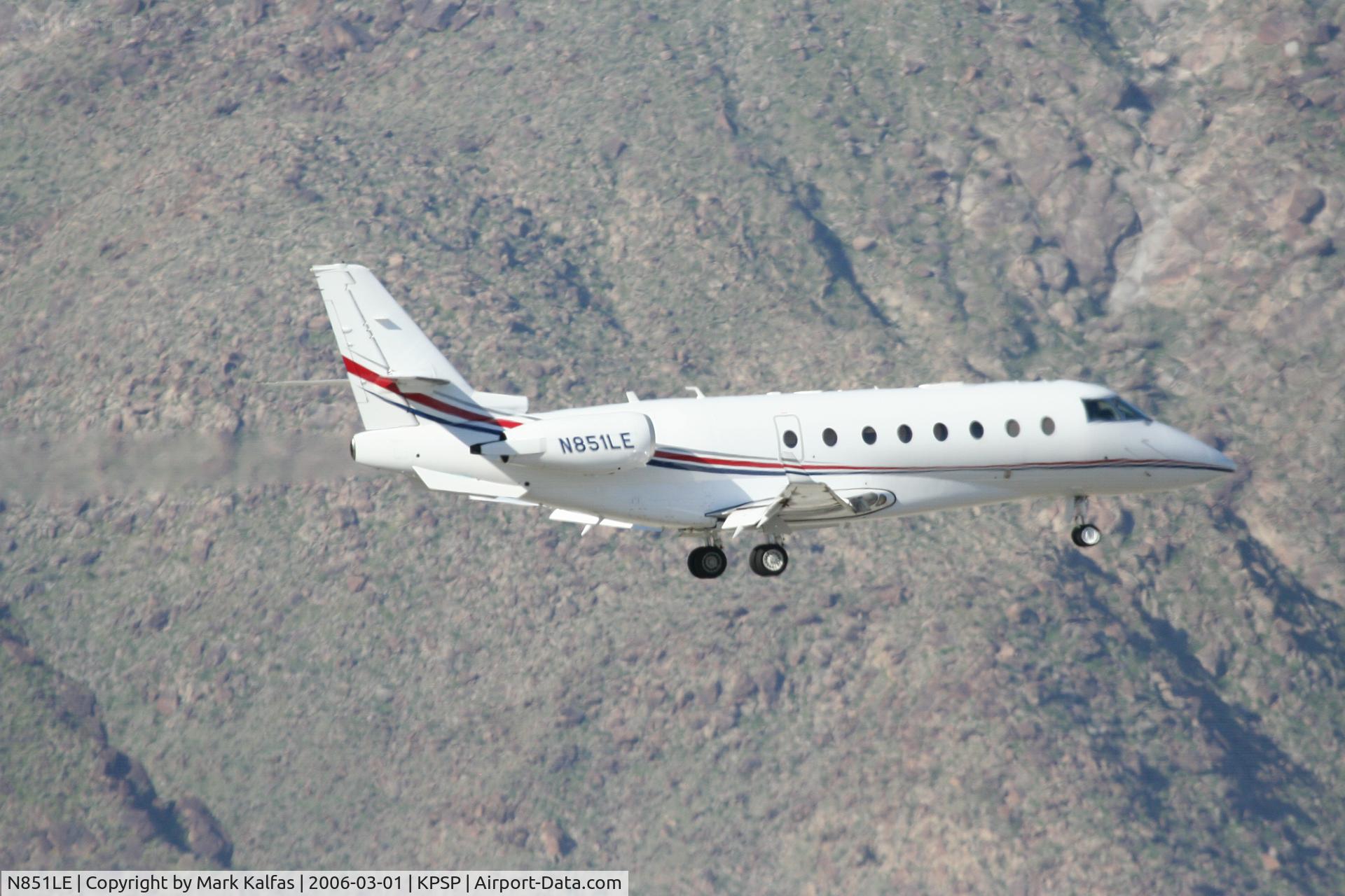 N851LE, 2004 Israel Aircraft Industries Gulfstream 200 C/N 106, Gulfstream 200, N851LE on final to 31L KPSP