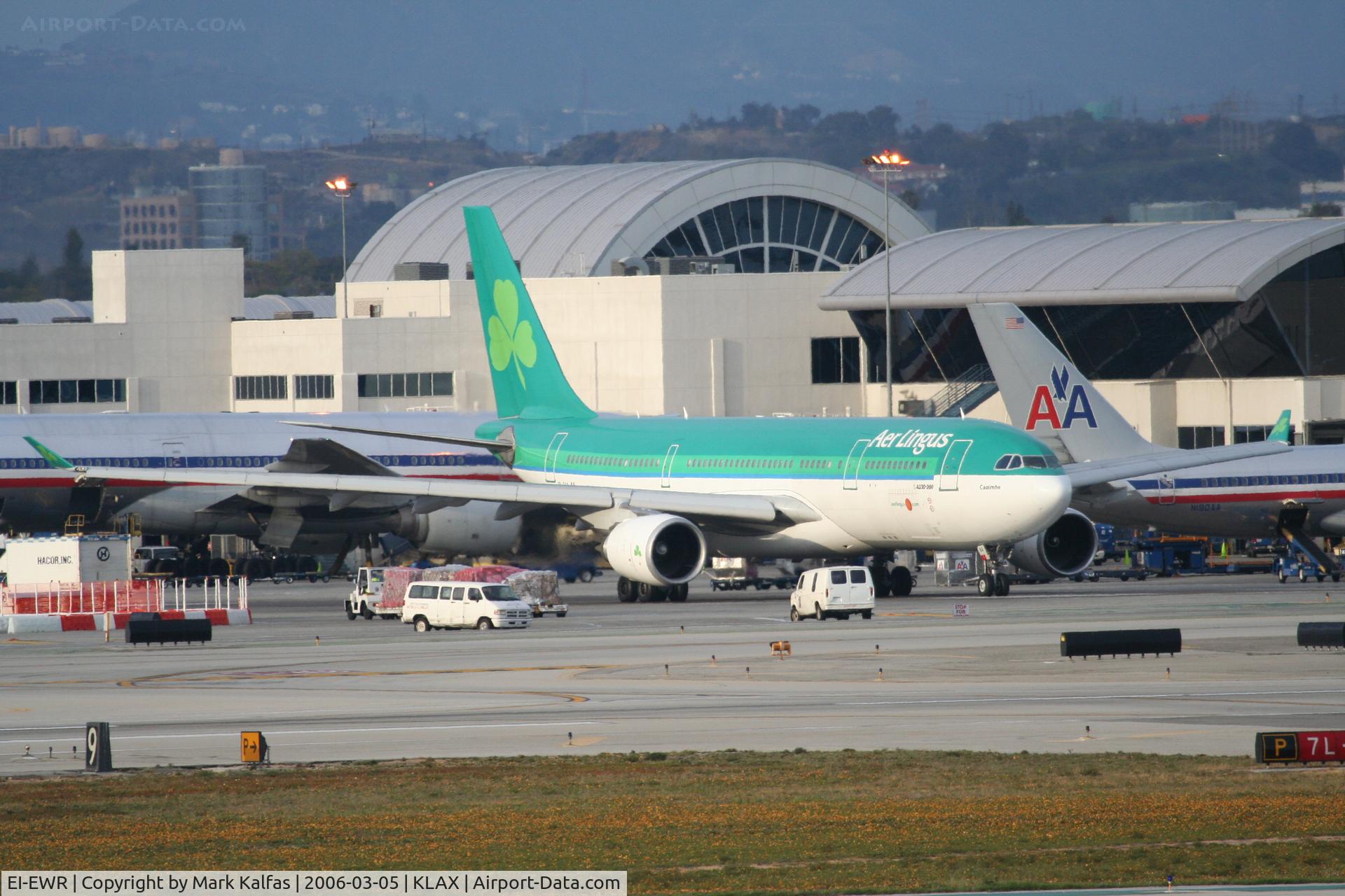 EI-EWR, 2000 Airbus A330-202 C/N 330, Aer Lingus A330-202, EI-EWR getting ready to depart KLAX for EIDW (Dublin)