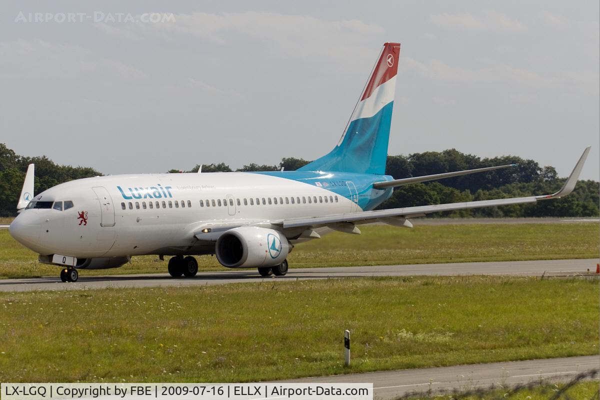 LX-LGQ, 2004 Boeing 737-7C9 C/N 33802, proceeding to the holdingpoint RW24