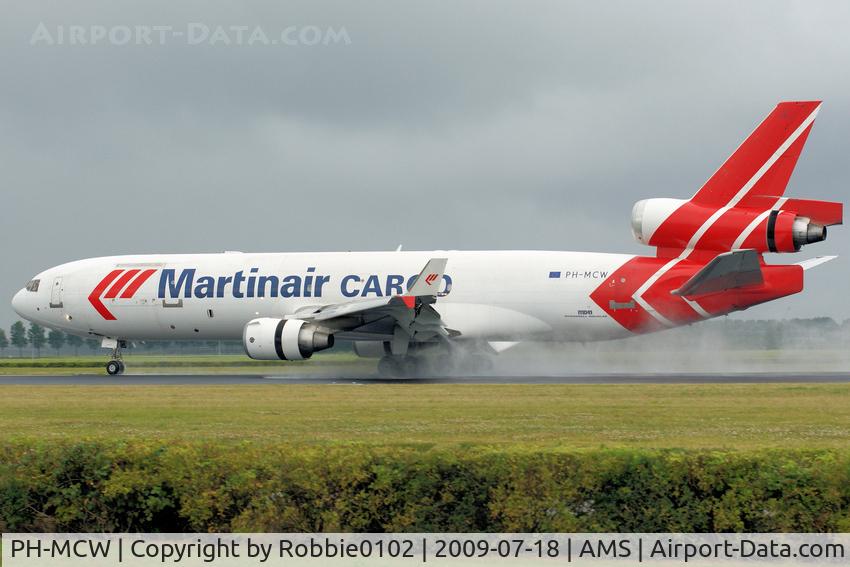 PH-MCW, 1998 McDonnell Douglas MD-11F C/N 48788, rain spotting at AMS
