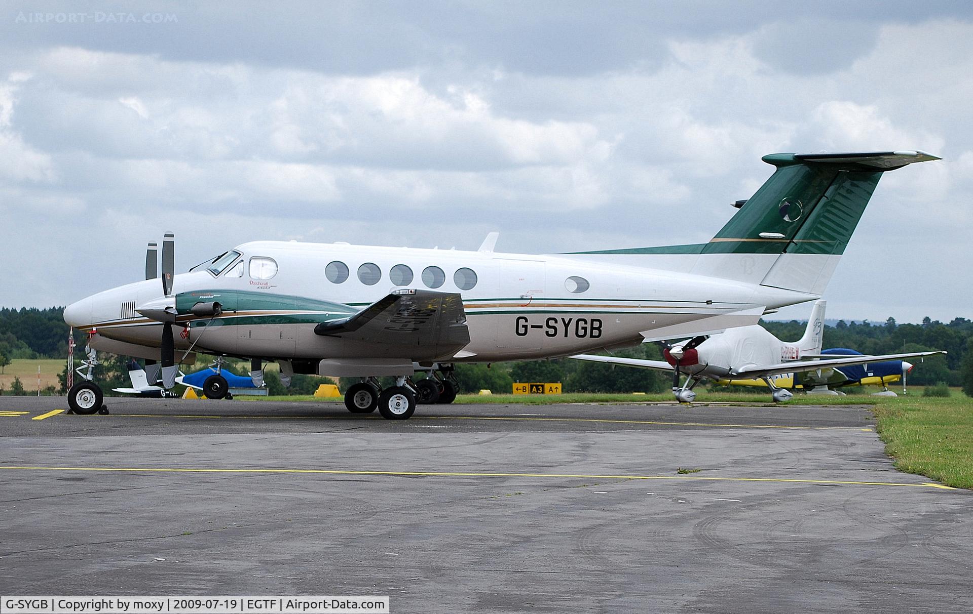 G-SYGB, 2008 Beechcraft King Air 200GT C/N BY-068, KING AIR 200GT at Fairoaks