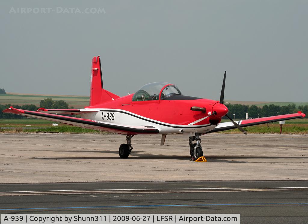 A-939, Pilatus PC-7 Turbo Trainer C/N 347, Used as a demo during lst LFSR Airshow...