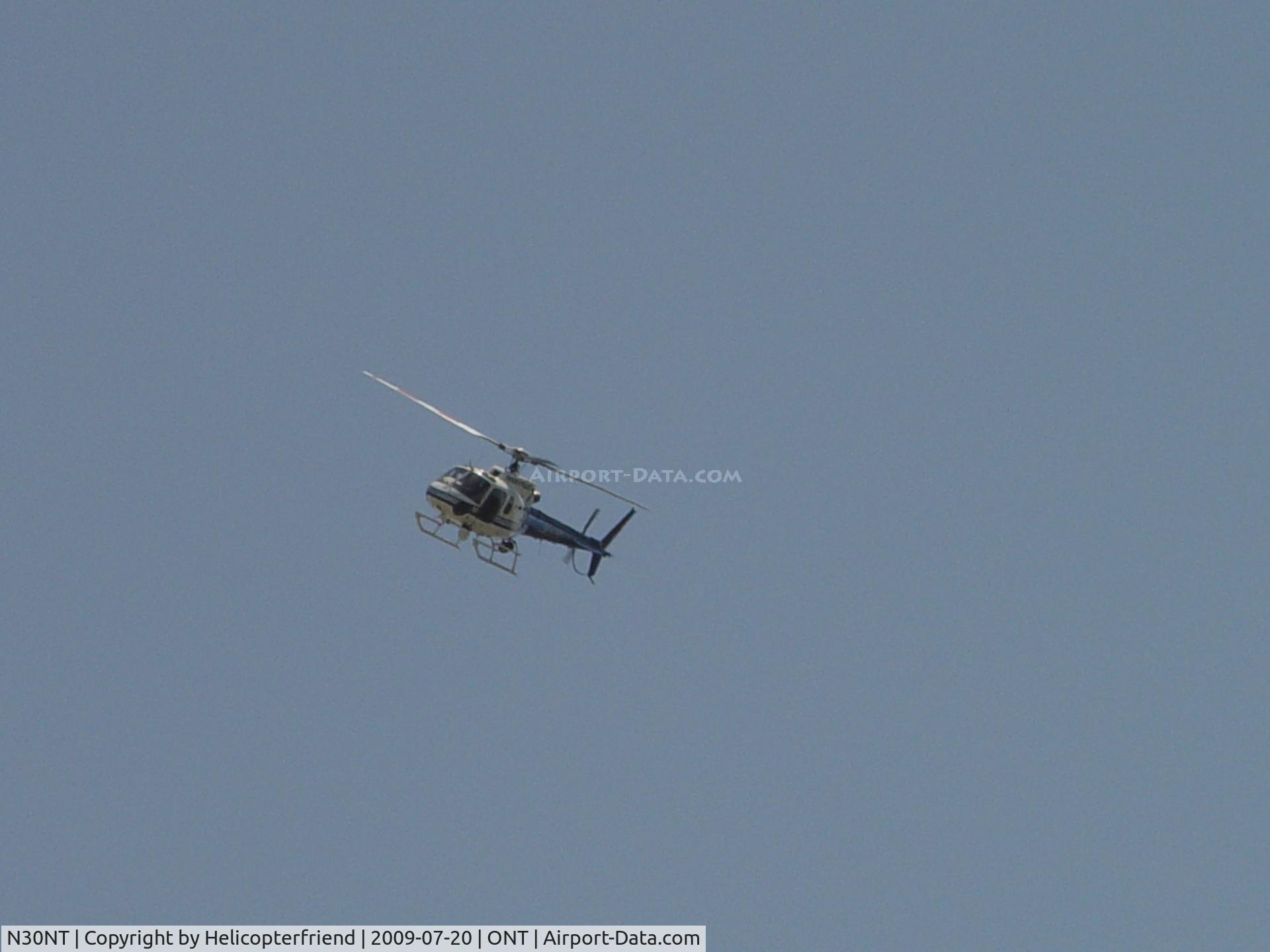 N30NT, 2007 Eurocopter AS-350B-2 Ecureuil C/N 4352, Orbiting a crime scene in Ontario north of the airport