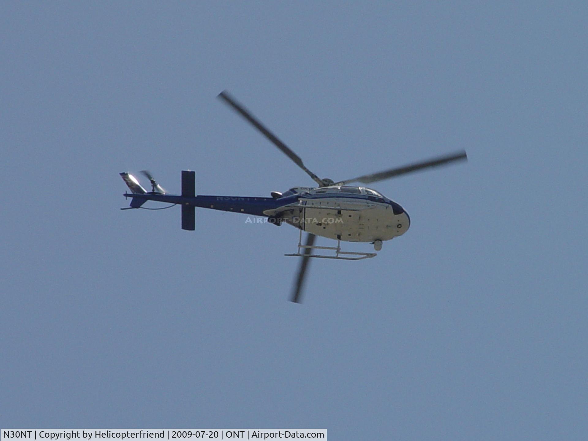 N30NT, 2007 Eurocopter AS-350B-2 Ecureuil C/N 4352, almost overhead during their orbit