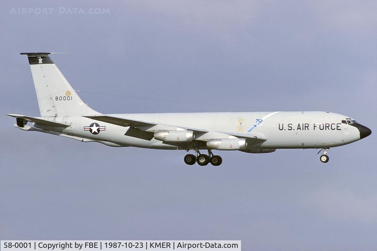 58-0001, 1958 Boeing KC-135A Stratotanker C/N 17746, Boeing KC-135A short final Castle AFB