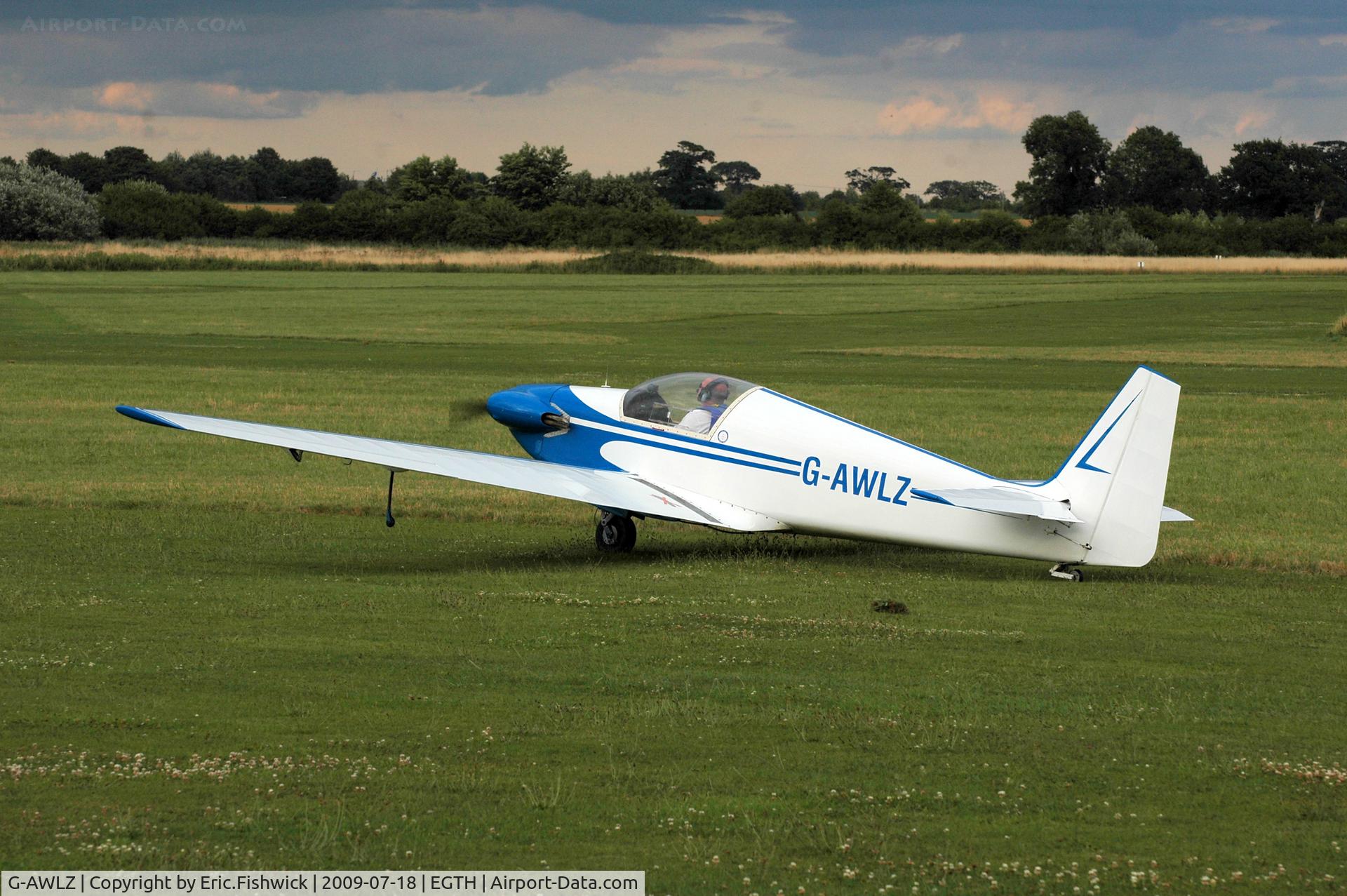 G-AWLZ, 1968 Sportavia-Putzer Fournier RF-4D C/N 4099, 1. G-AWLZ at Shuttleworth Evening Air Display July 09