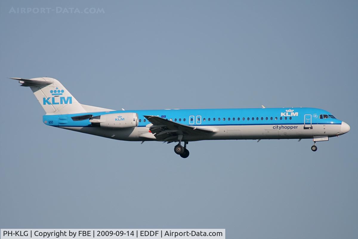 PH-KLG, 1989 Fokker 100 (F-28-0100) C/N 11271, short final