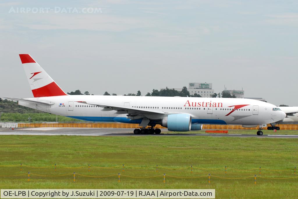 OE-LPB, 1998 Boeing 777-2Z9/ER C/N 28699, OS B777-200ER