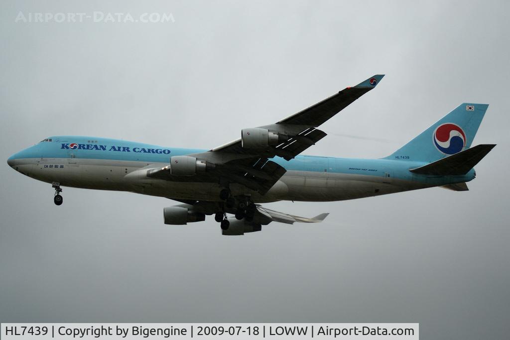 HL7439, 2003 Boeing 747-4B5F/SCD C/N 33516, .