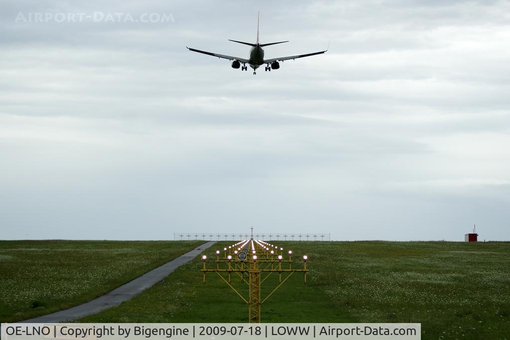 OE-LNO, 2001 Boeing 737-7Z9 C/N 30419, Lauda Air