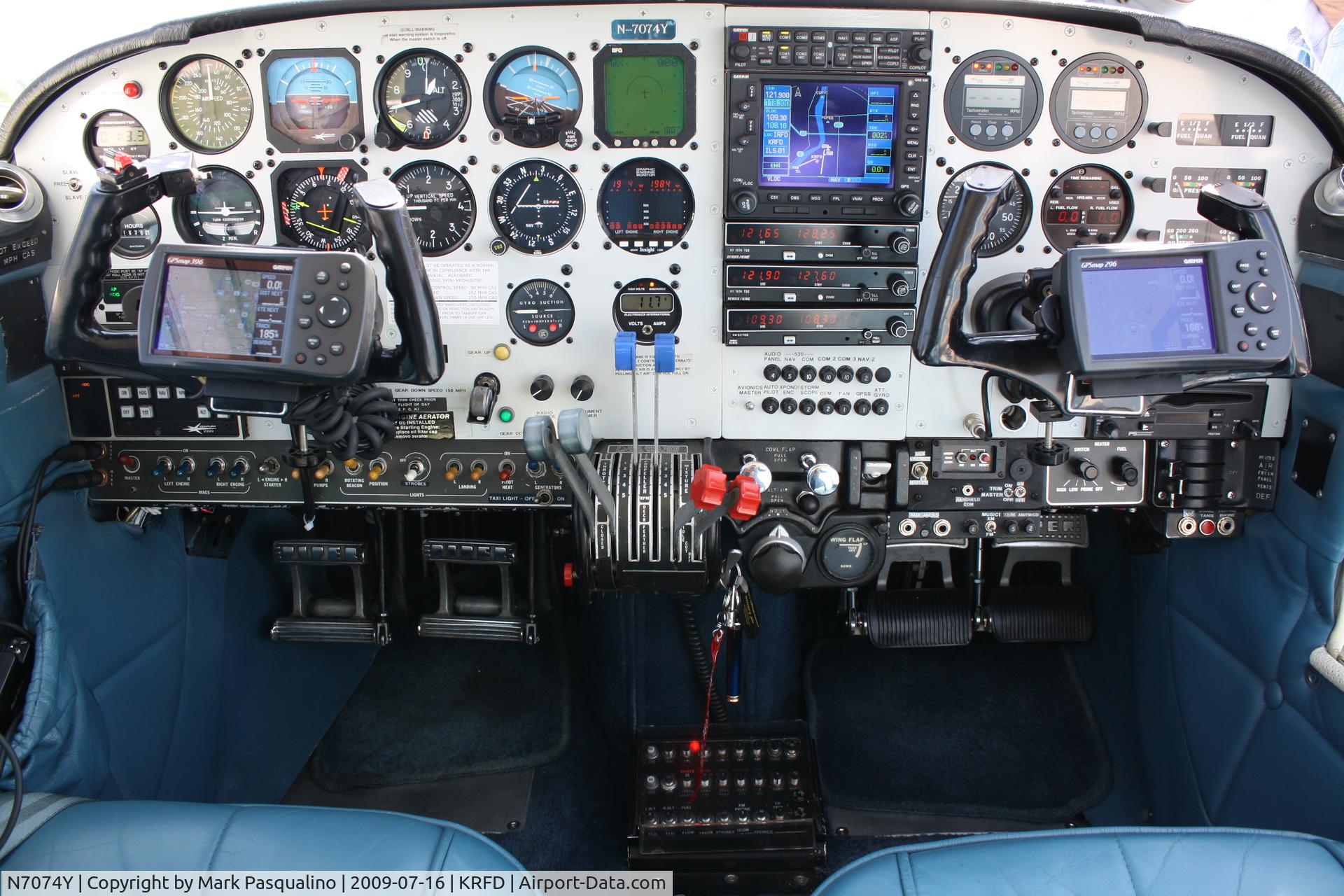 N7074Y, 1963 Piper PA-30 Twin Comanche C/N 30-87, Piper PA-30