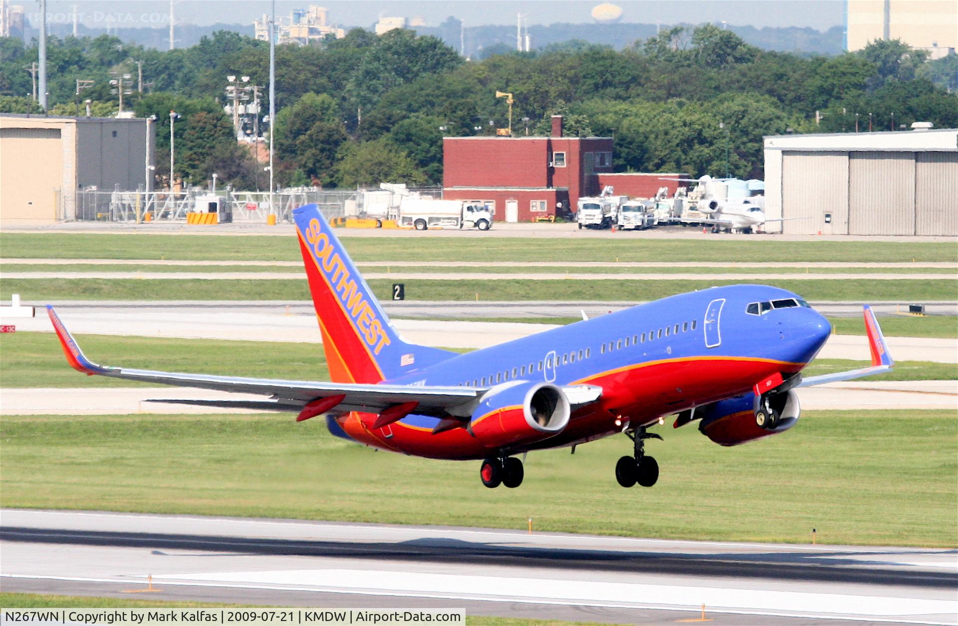 N267WN, 2007 Boeing 737-7H4 C/N 32525, Southwest 737-7H4, N267WN departs RWY 4R KMDW.