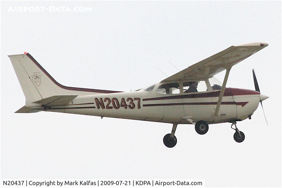 N20437, 1972 Cessna 172M C/N 17261287, Cessna 172M, N20437 departs RWY 20L KDPA