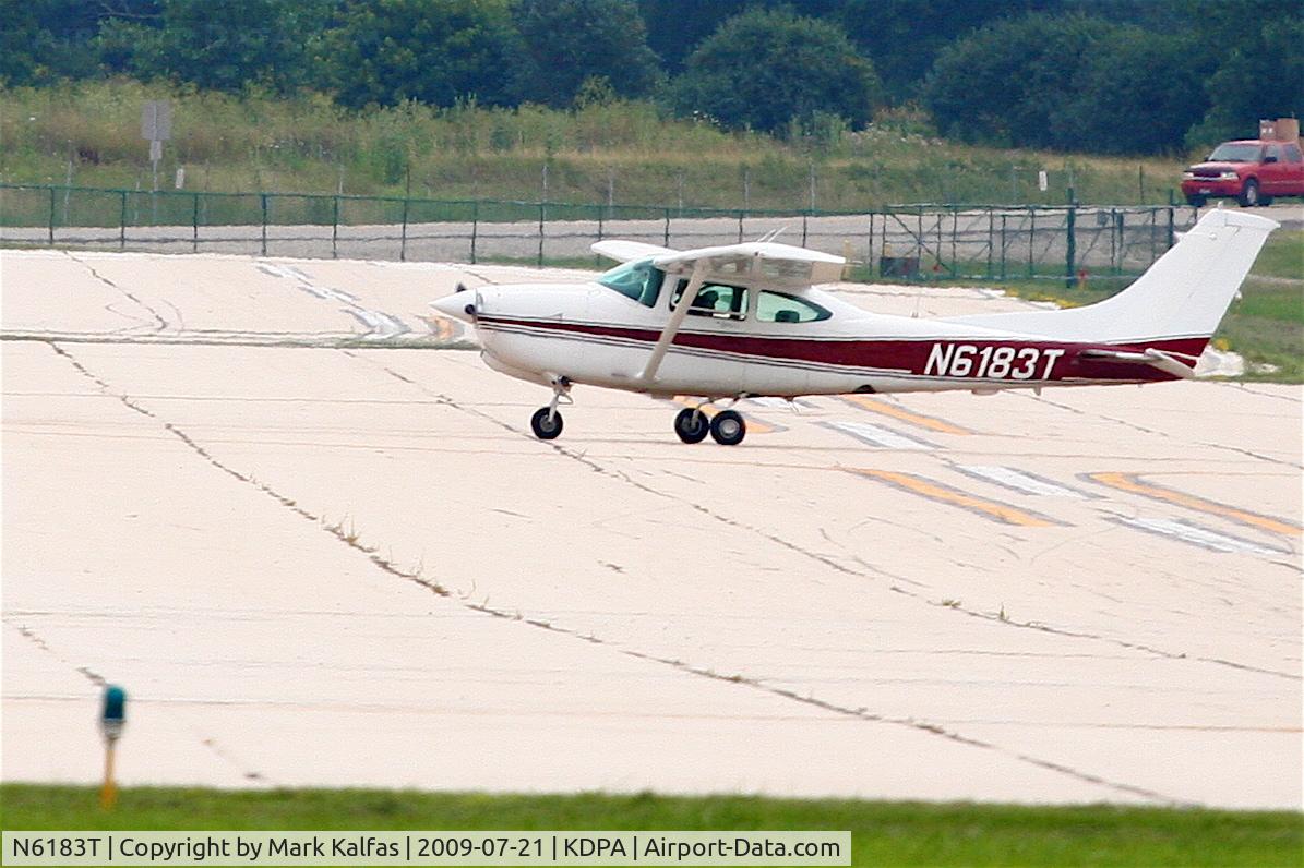 N6183T, Cessna R182 Skylane RG C/N R18201930, Cessna R182, N6183T crossing RWY 15 KDPA.