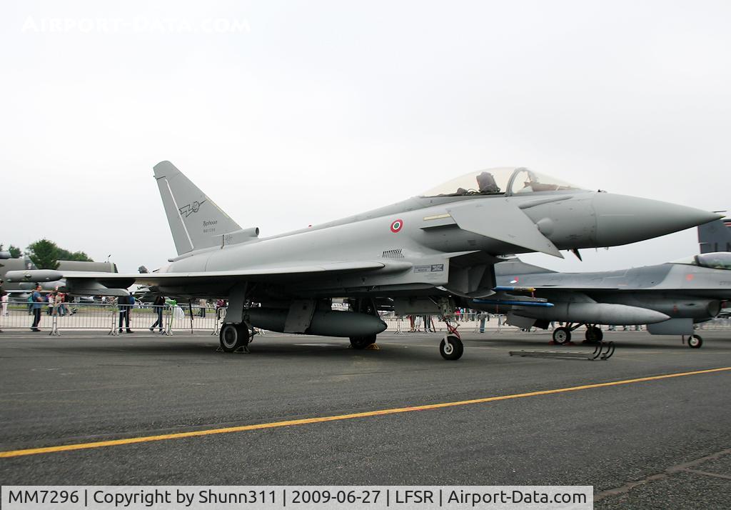 MM7296, Eurofighter EF-2000 Typhoon S C/N IS028, Displayed during last LFSR Airshow...