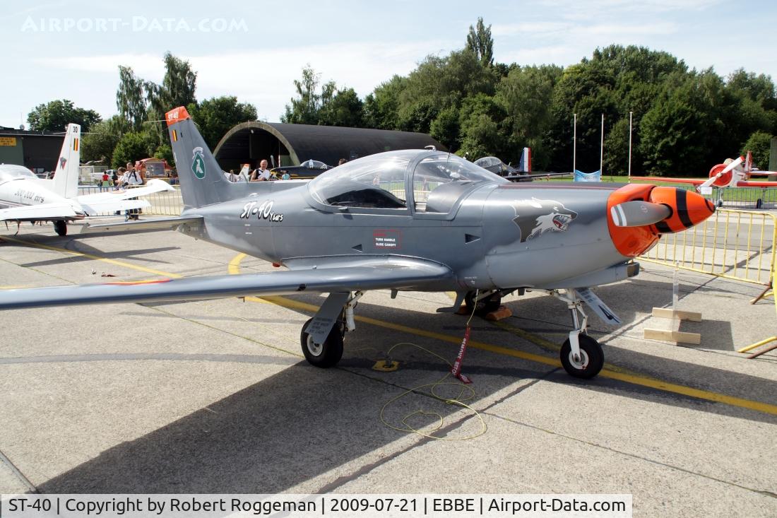 ST-40, 1992 SIAI-Marchetti SF-260D C/N 840, Special paint 40 Years Marchetti Belgian Air Force.
